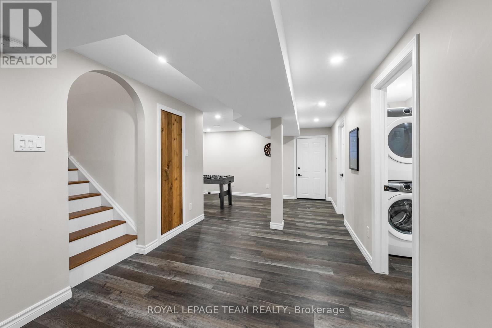 1081 Boucher Crescent