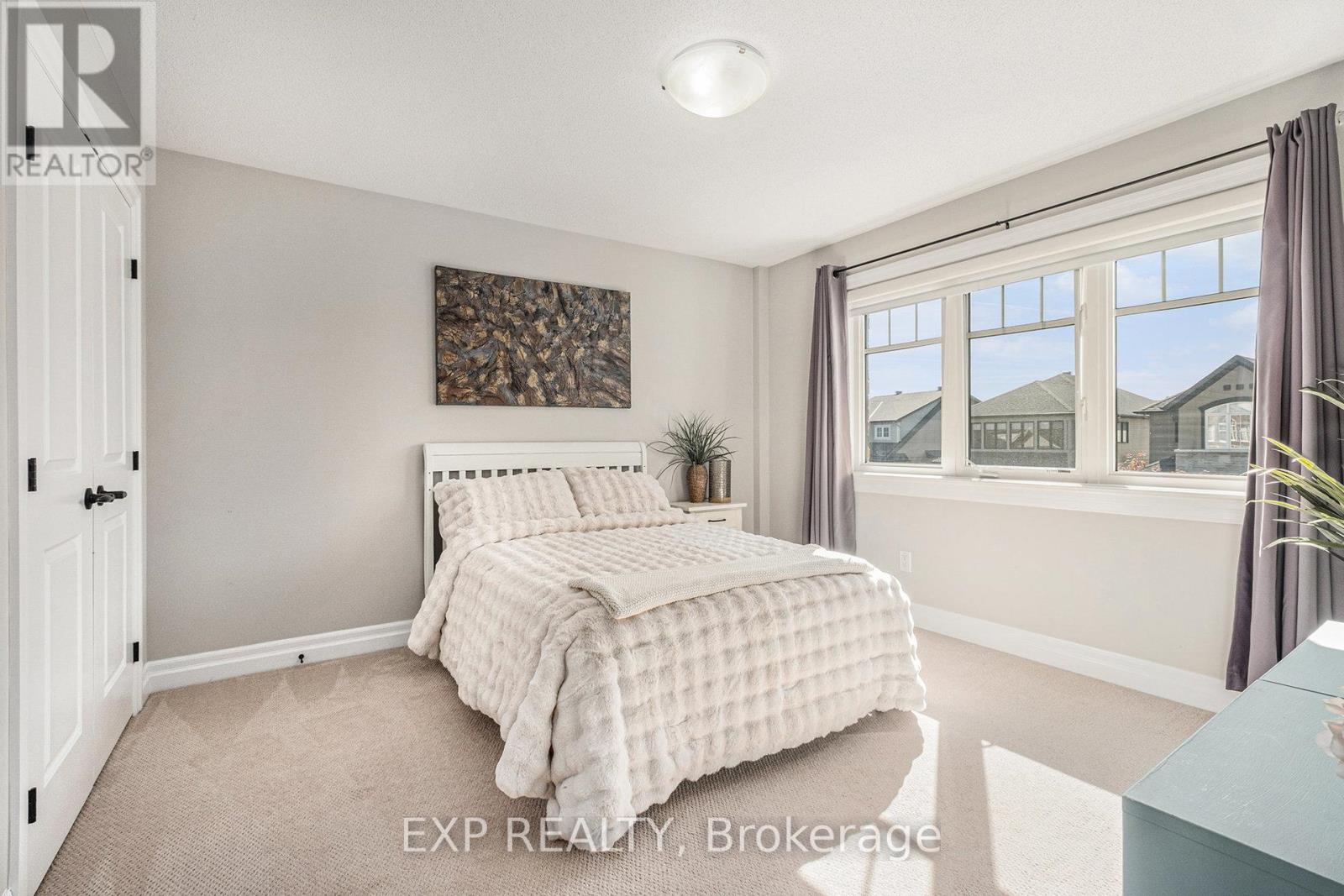 386 Andalusian Crescent