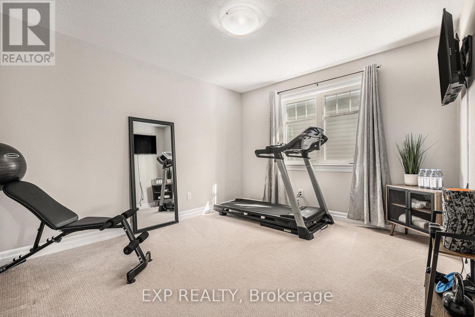 386 Andalusian Crescent