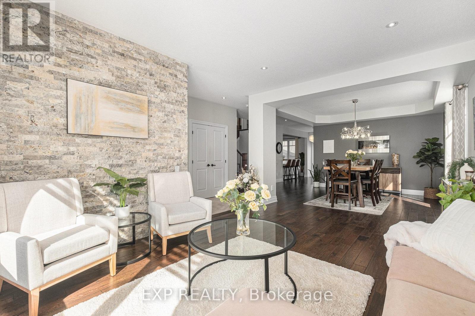 386 Andalusian Crescent