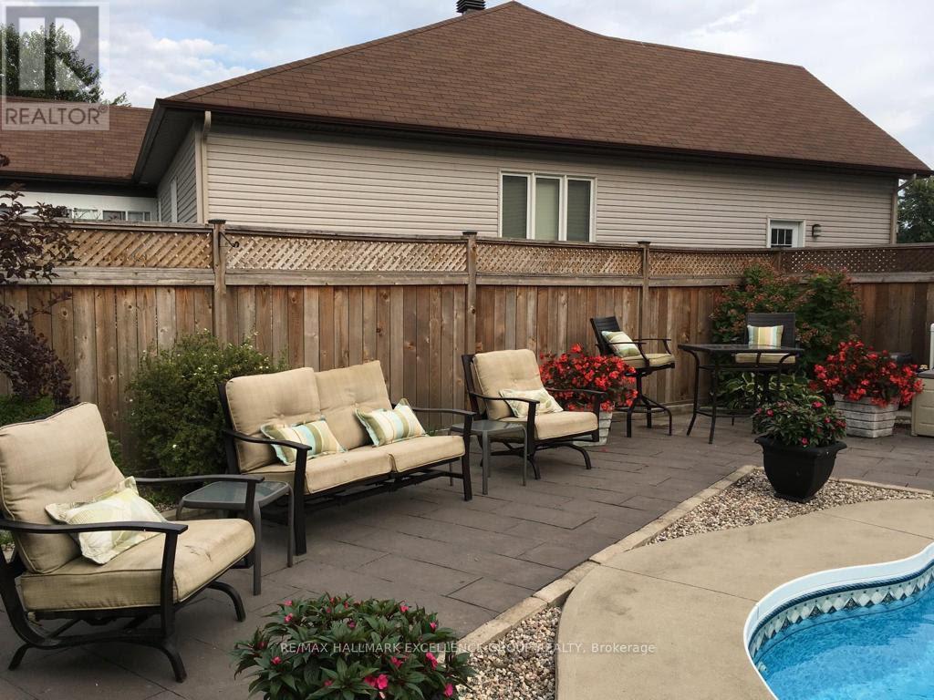 1611 Sebastien Crescent