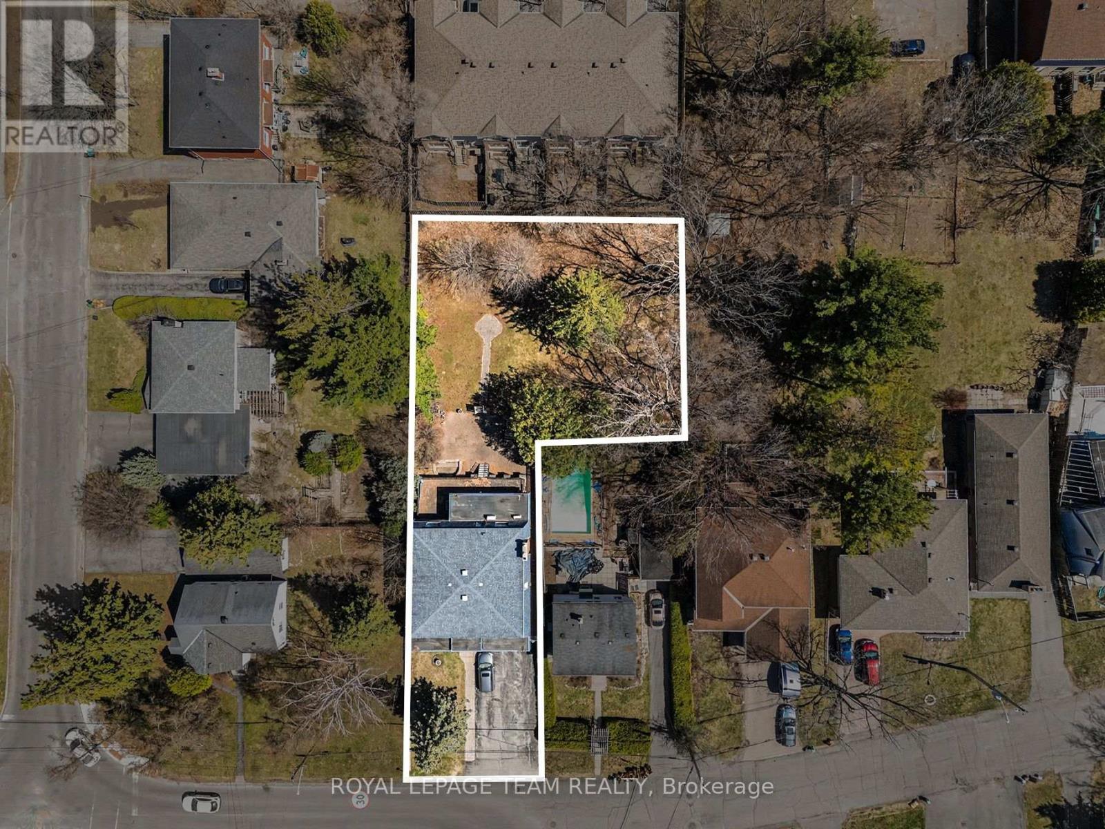 429 Ancaster Avenue E