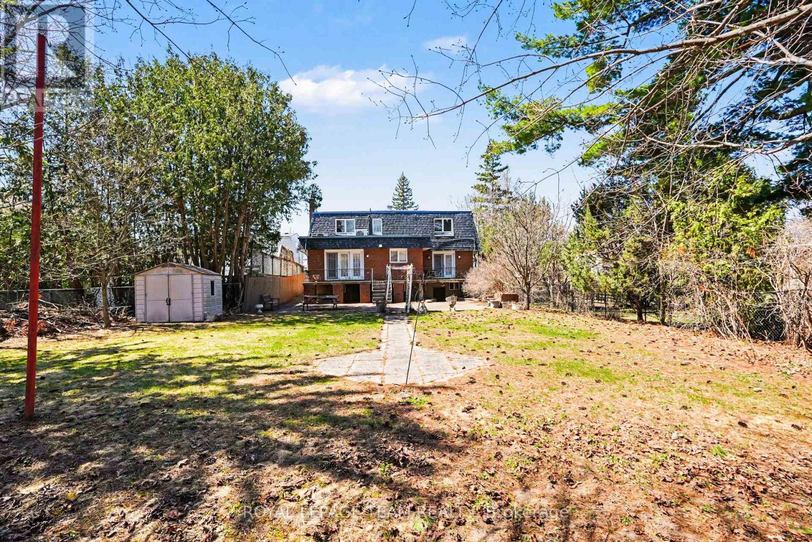 429 Ancaster Avenue E