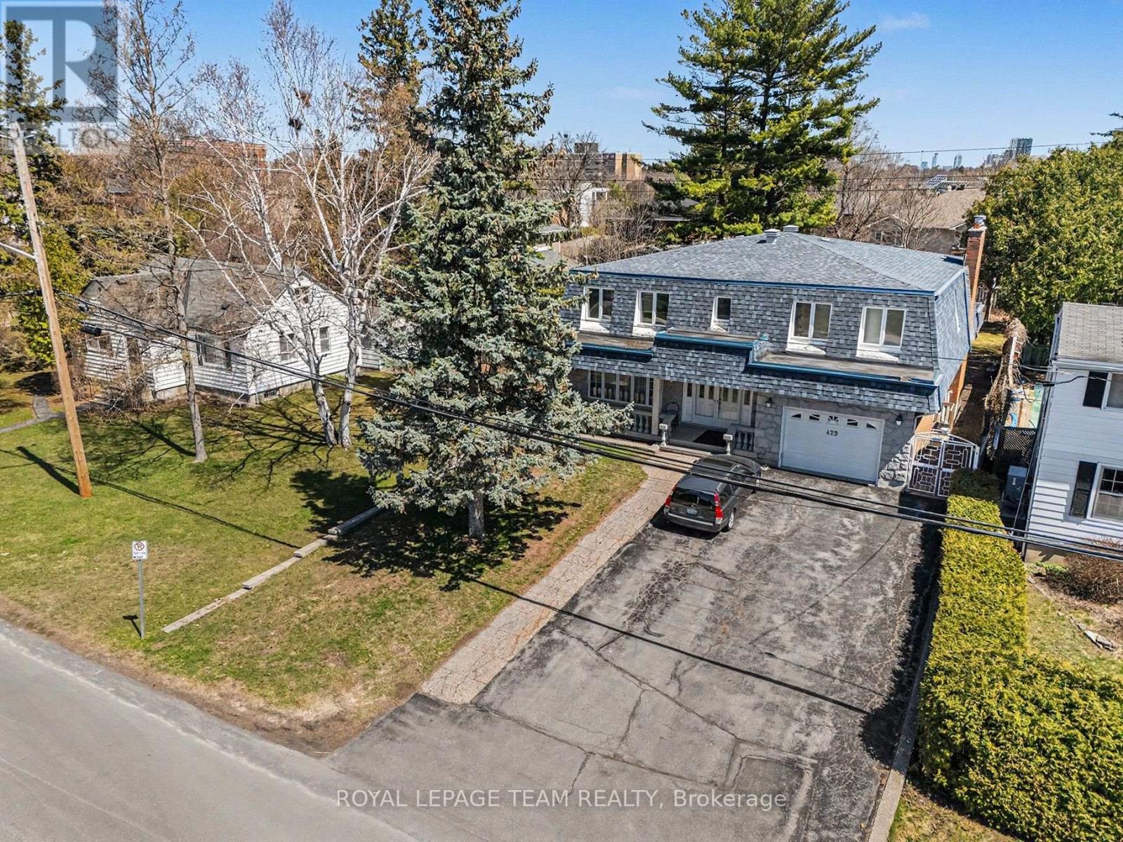 429 Ancaster Avenue E