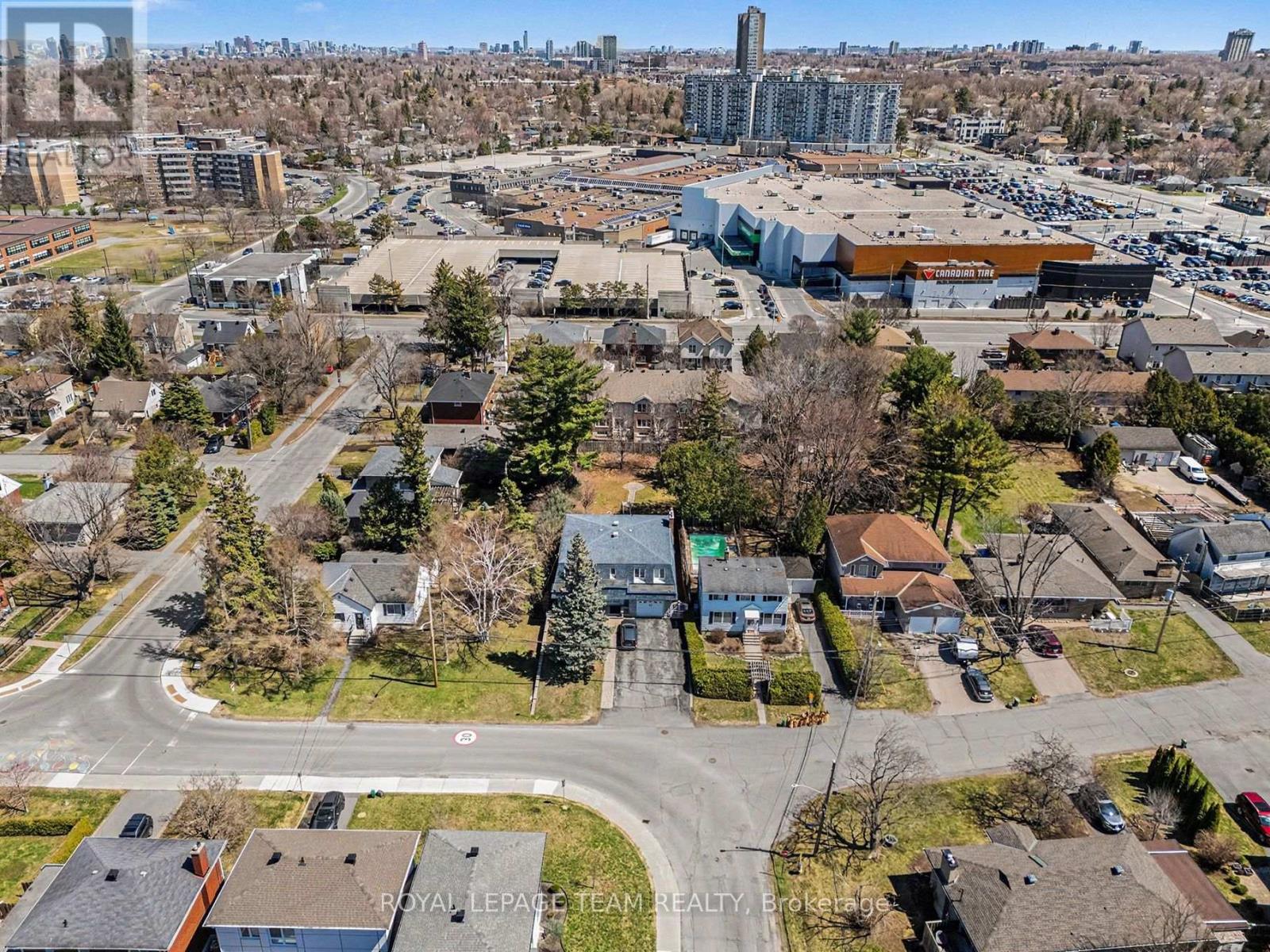 429 Ancaster Avenue E