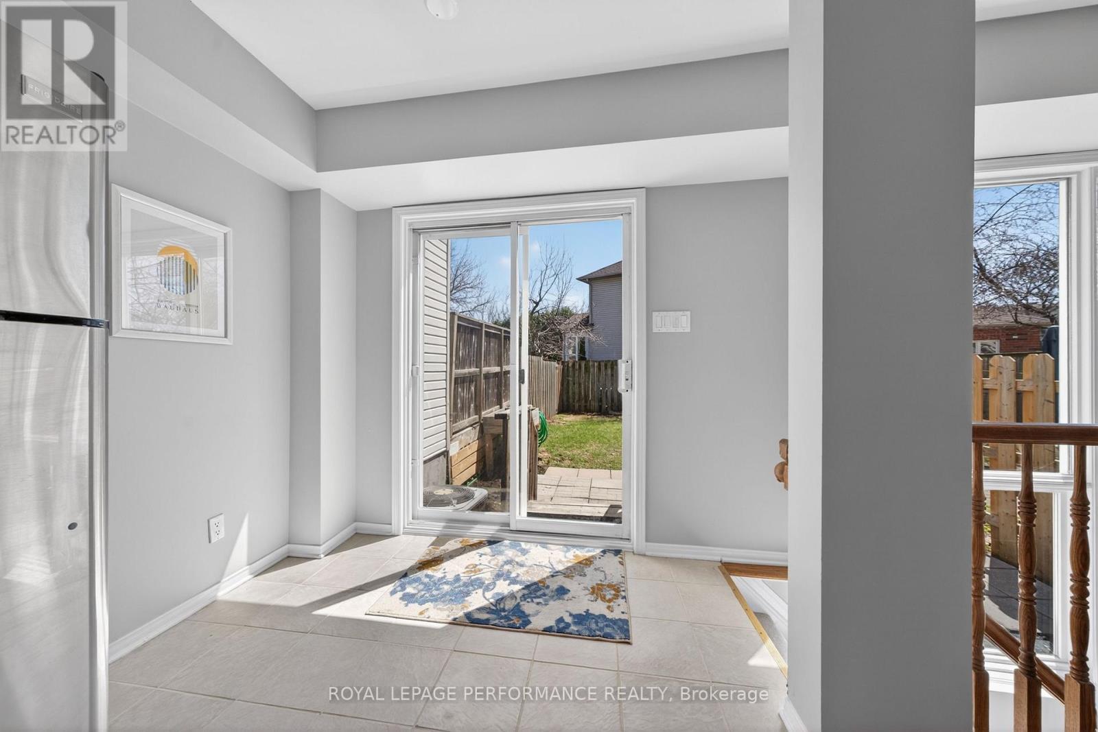 3835 Crowsnest Avenue