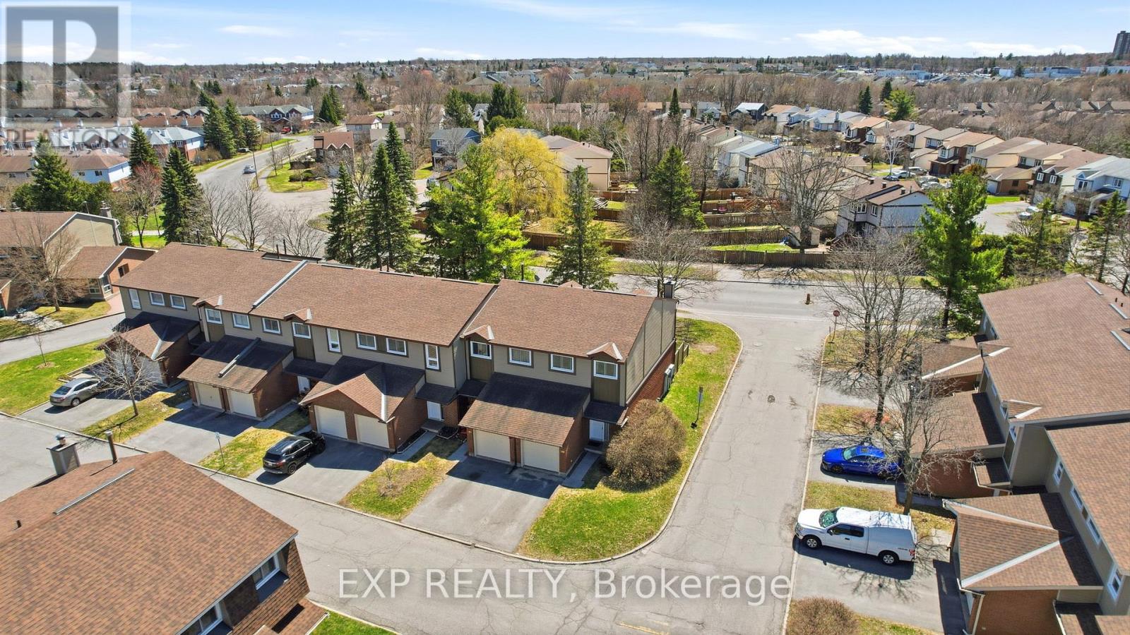 8 - 322 Robillard Private