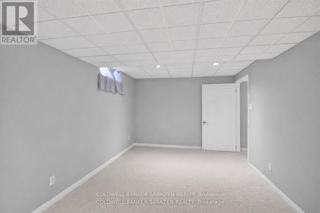 43 Daventry Crescent