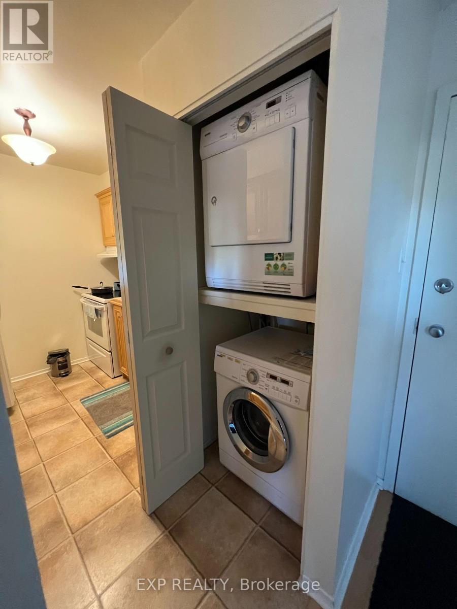 407 - 216 Viewmount Drive