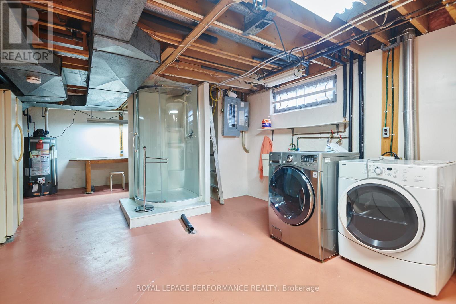 2166 Bickerton Avenue