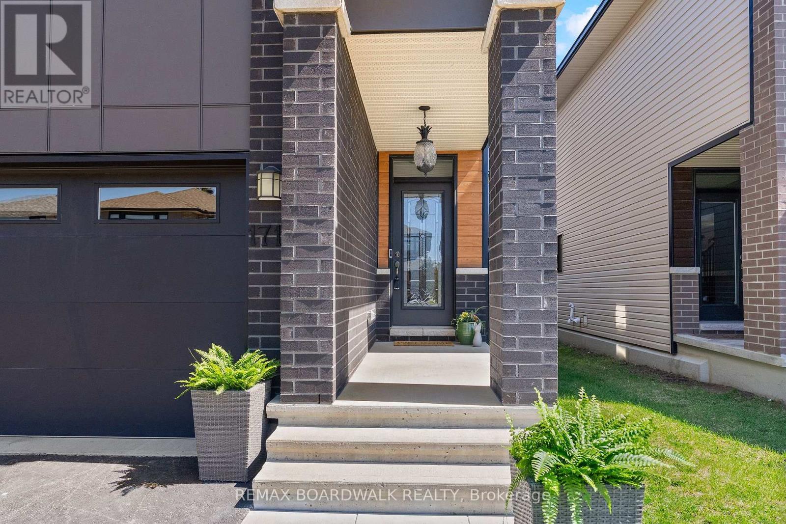 171 Bristol Crescent