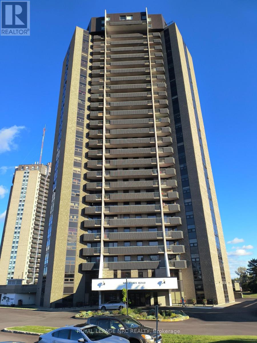 706 - 900 Dynes Road