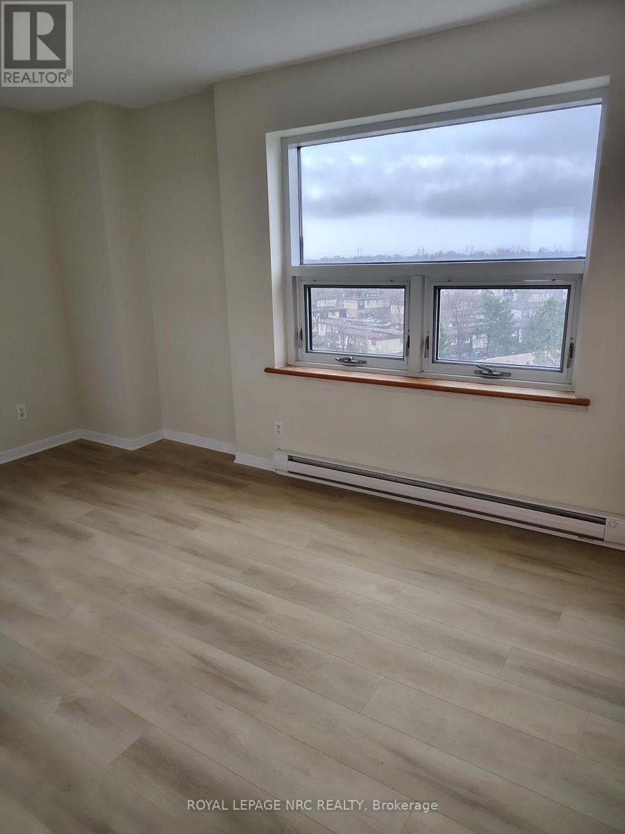 706 - 900 Dynes Road