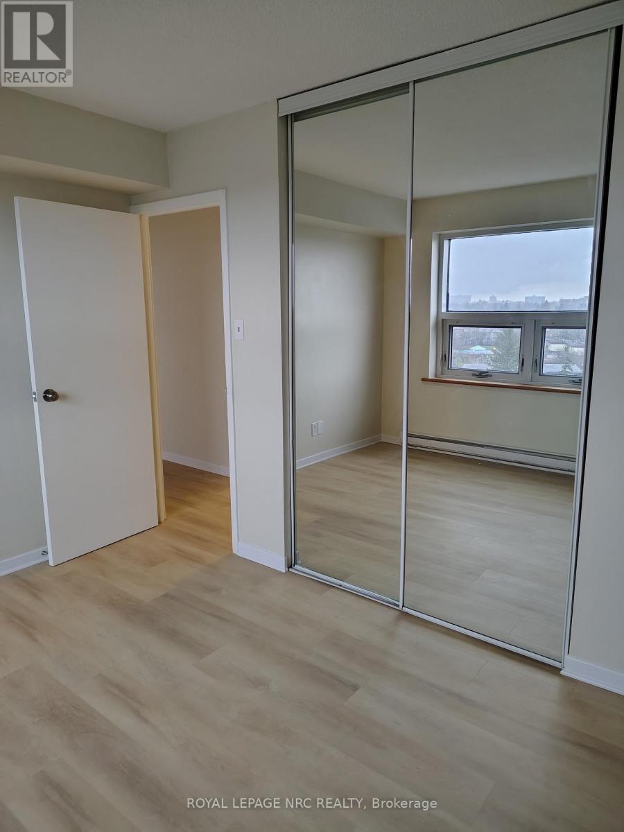 706 - 900 Dynes Road