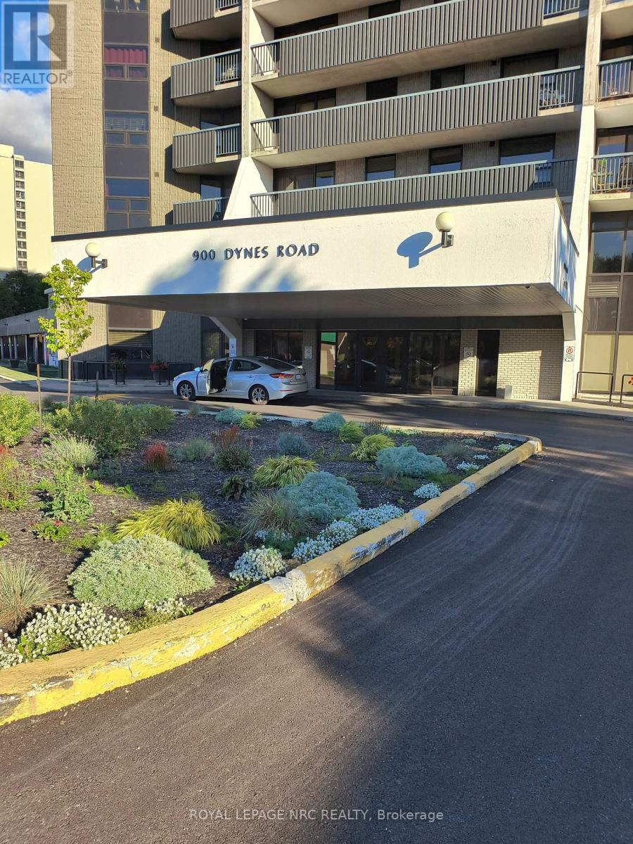 706 - 900 Dynes Road