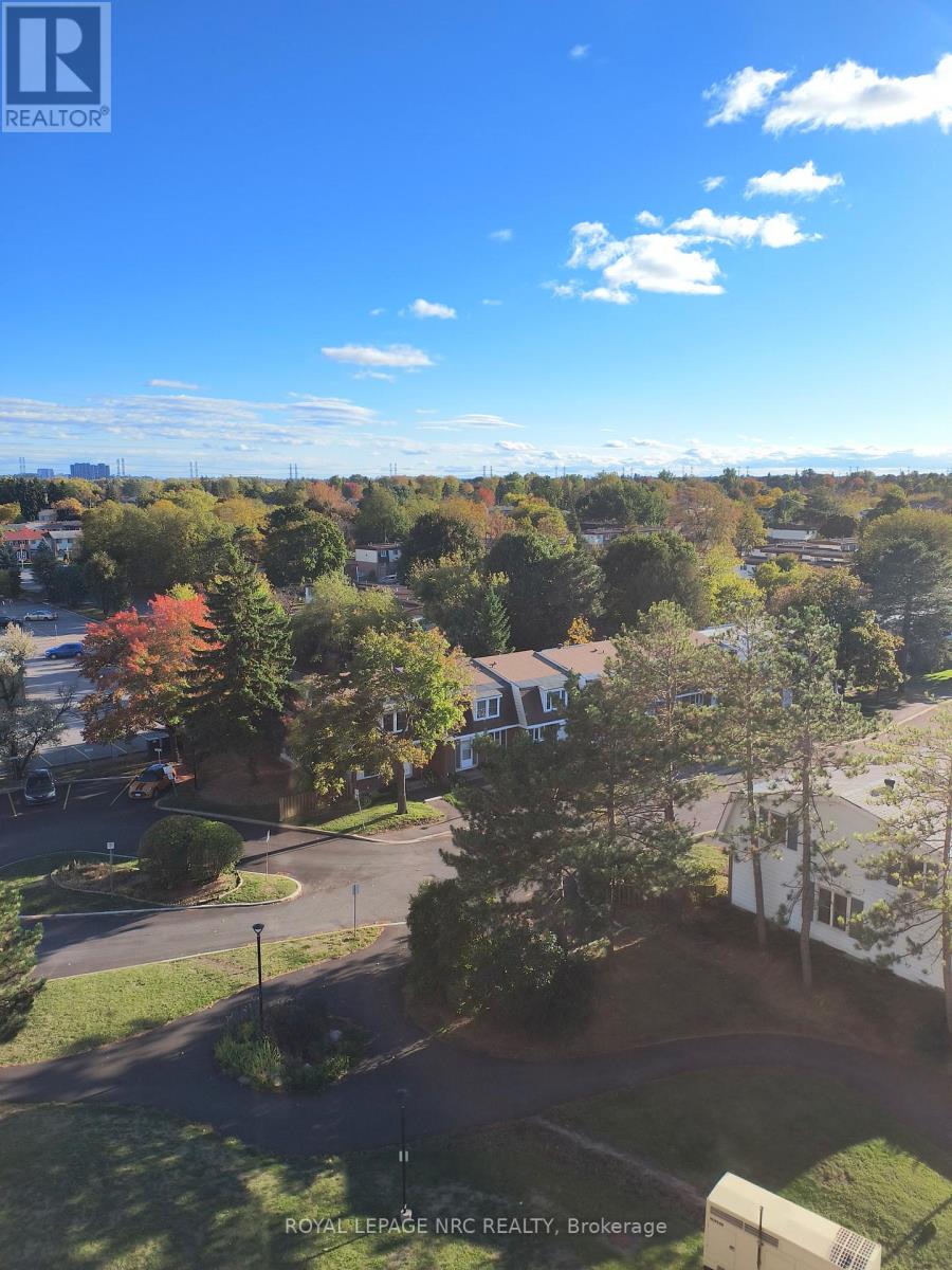 706 - 900 Dynes Road