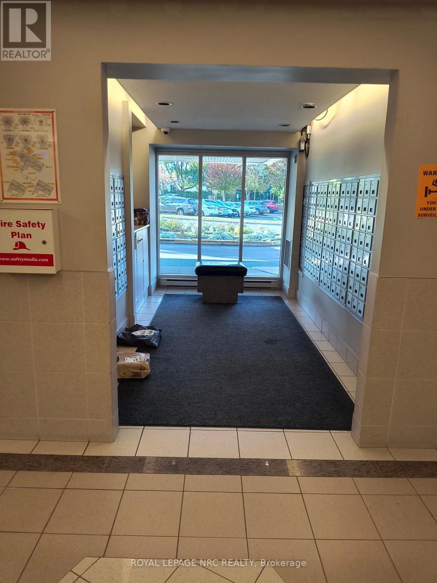 706 - 900 Dynes Road