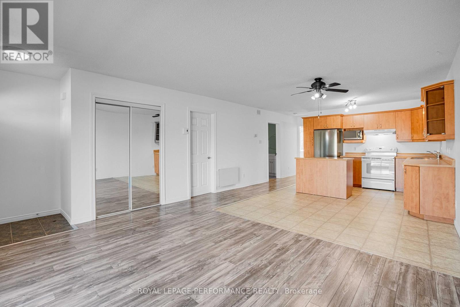 (4) - 16 Pendleton Street