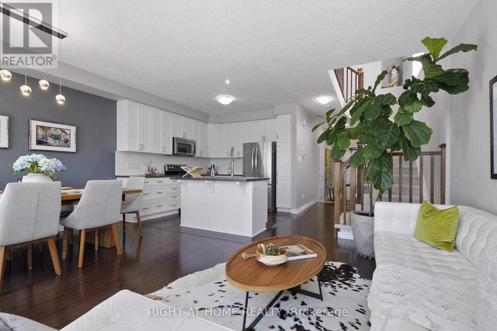 271 Via San Marino Street