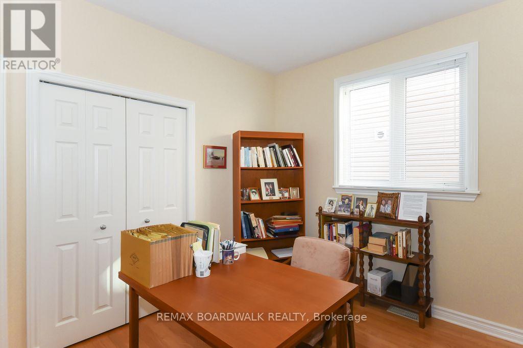 1861 Mickelberry Crescent