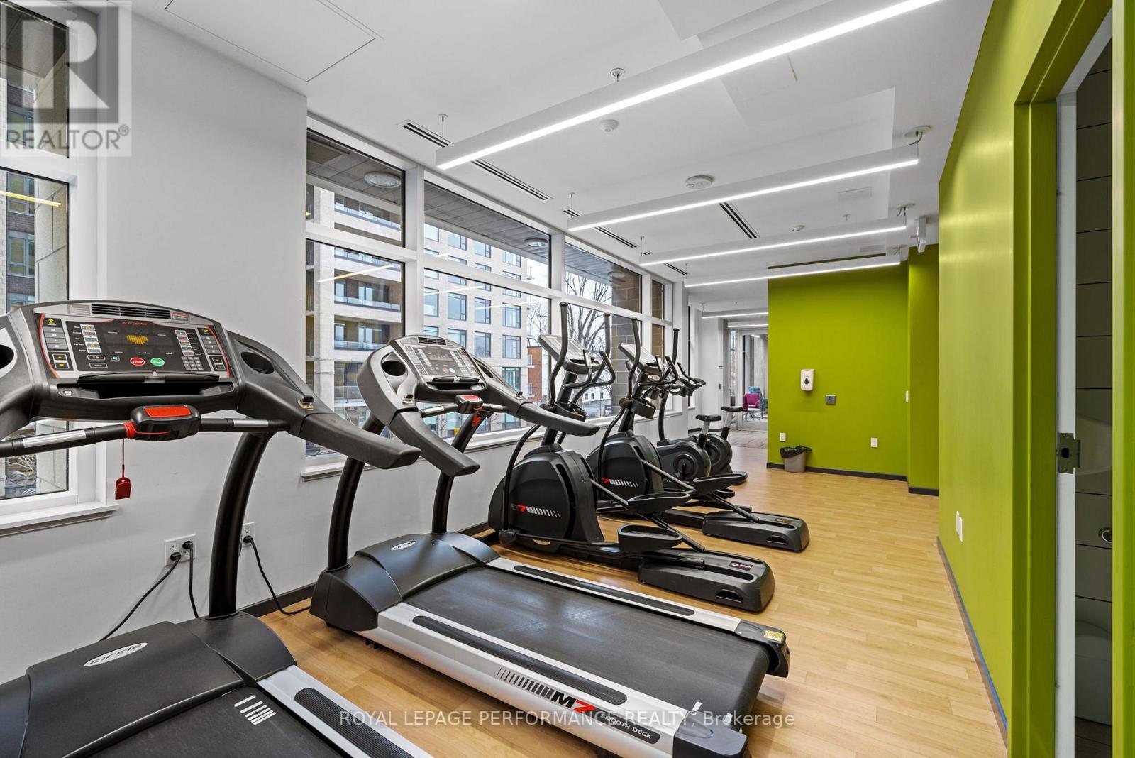 1118 - 105 Champagne Avenue S