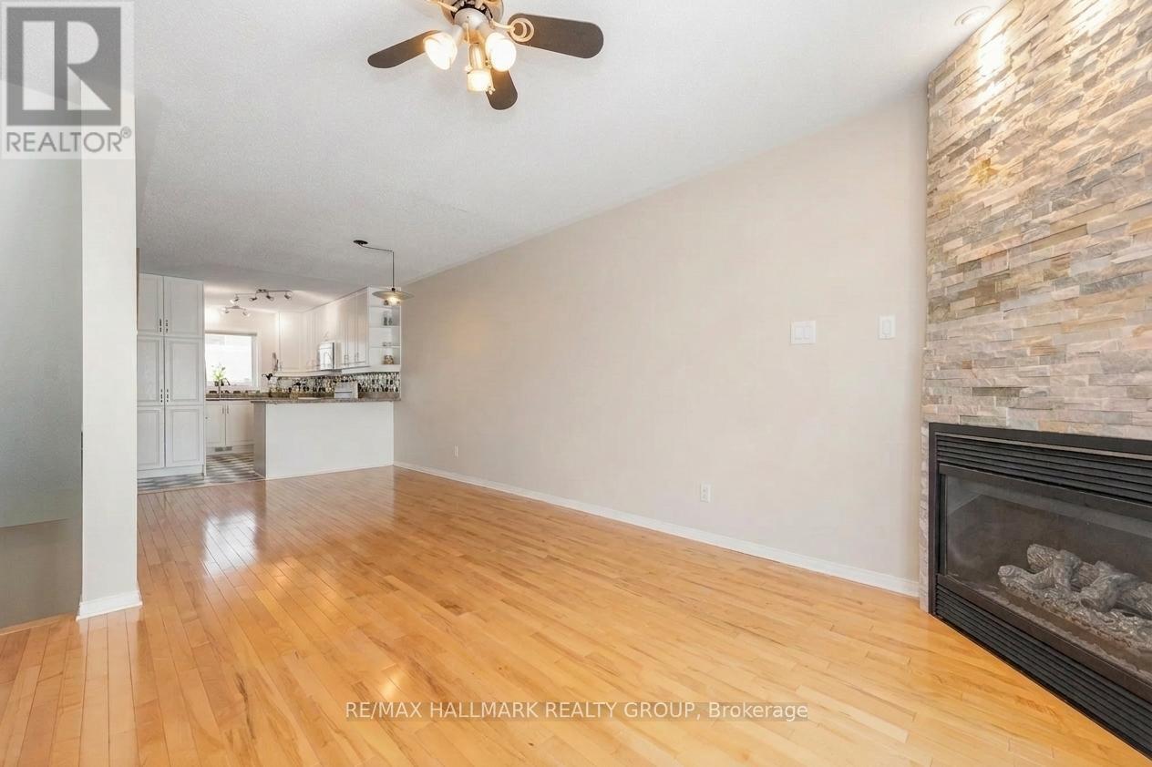 395 Bell Street S, Unit 5