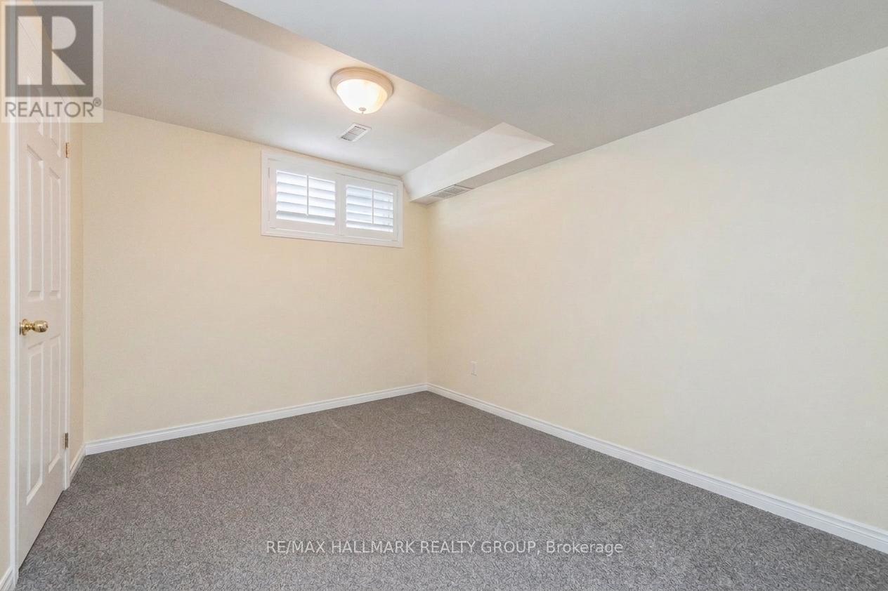 395 Bell Street S, Unit 5