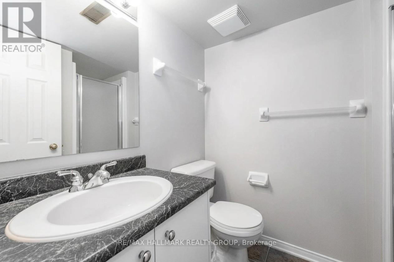 395 Bell Street S, Unit 5