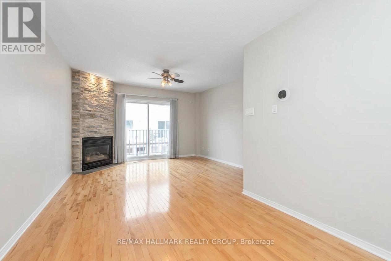 395 Bell Street S, Unit 5