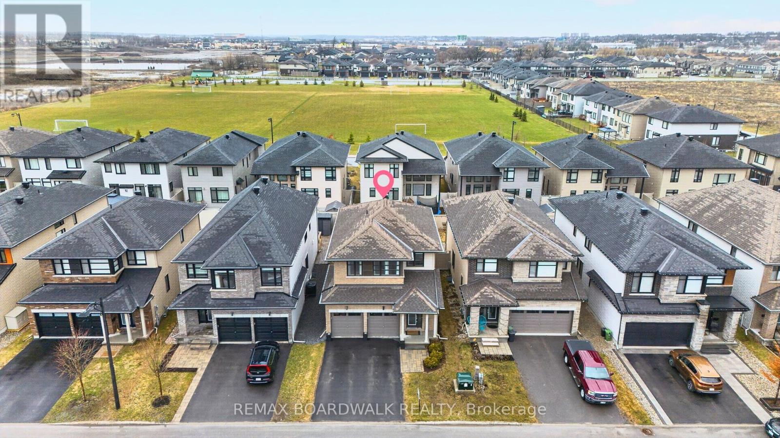 38 Thunderbolt Street