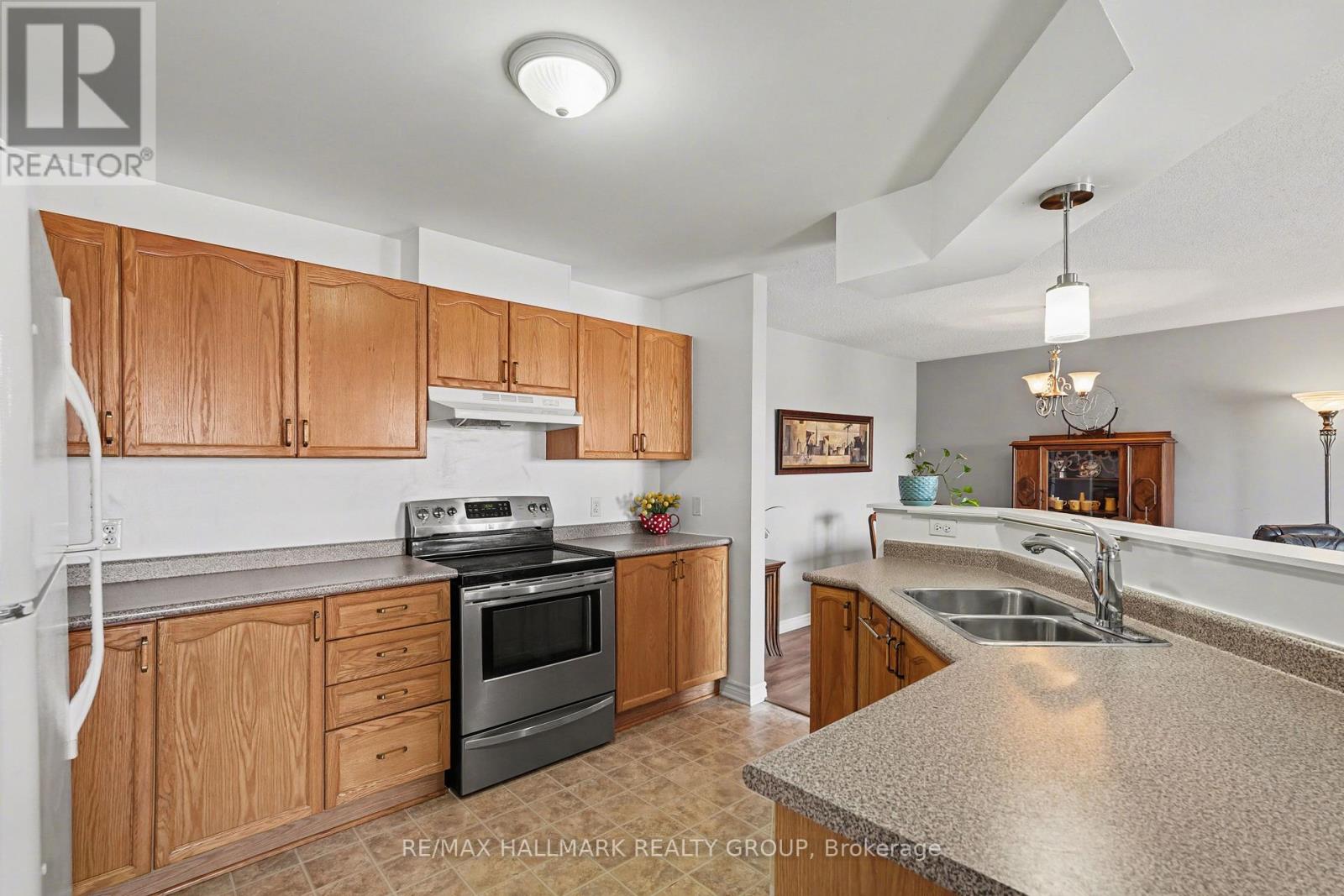 205 - 3275 St Joseph Boulevard