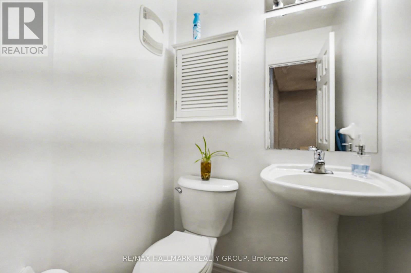 205 - 3275 St Joseph Boulevard