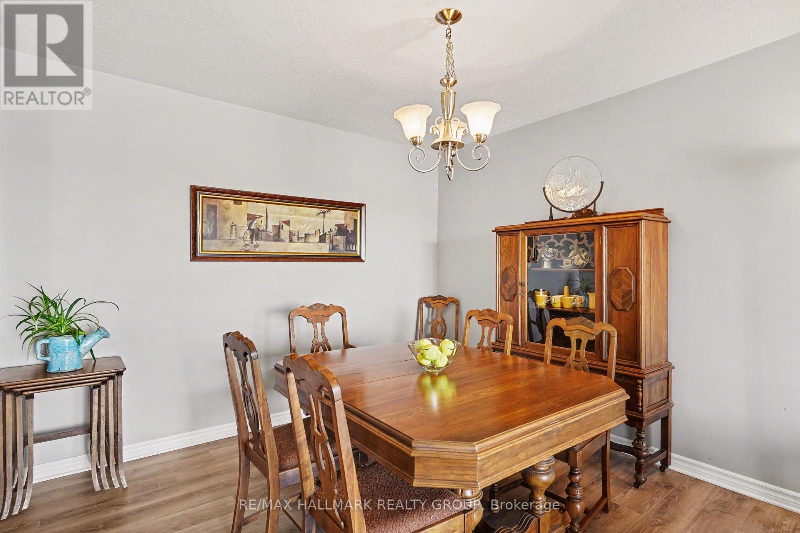 205 - 3275 St Joseph Boulevard