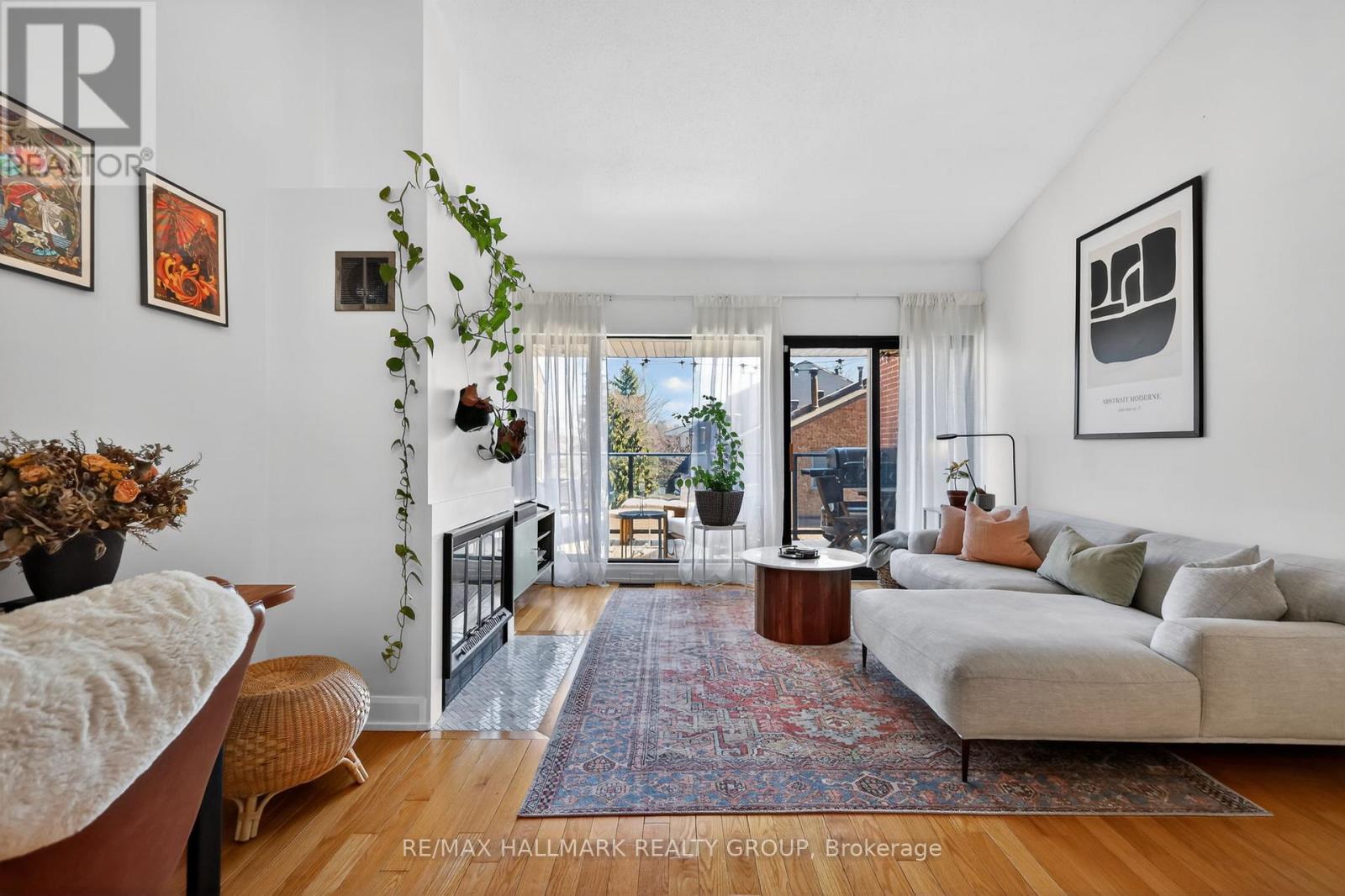 12 - 251 Bruyere Street