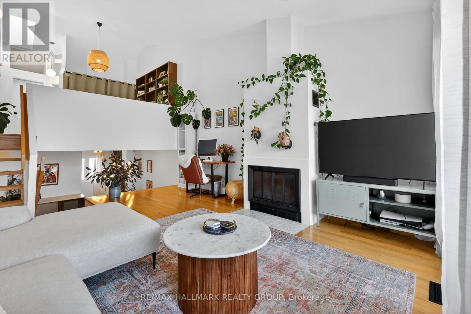 12 - 251 Bruyere Street