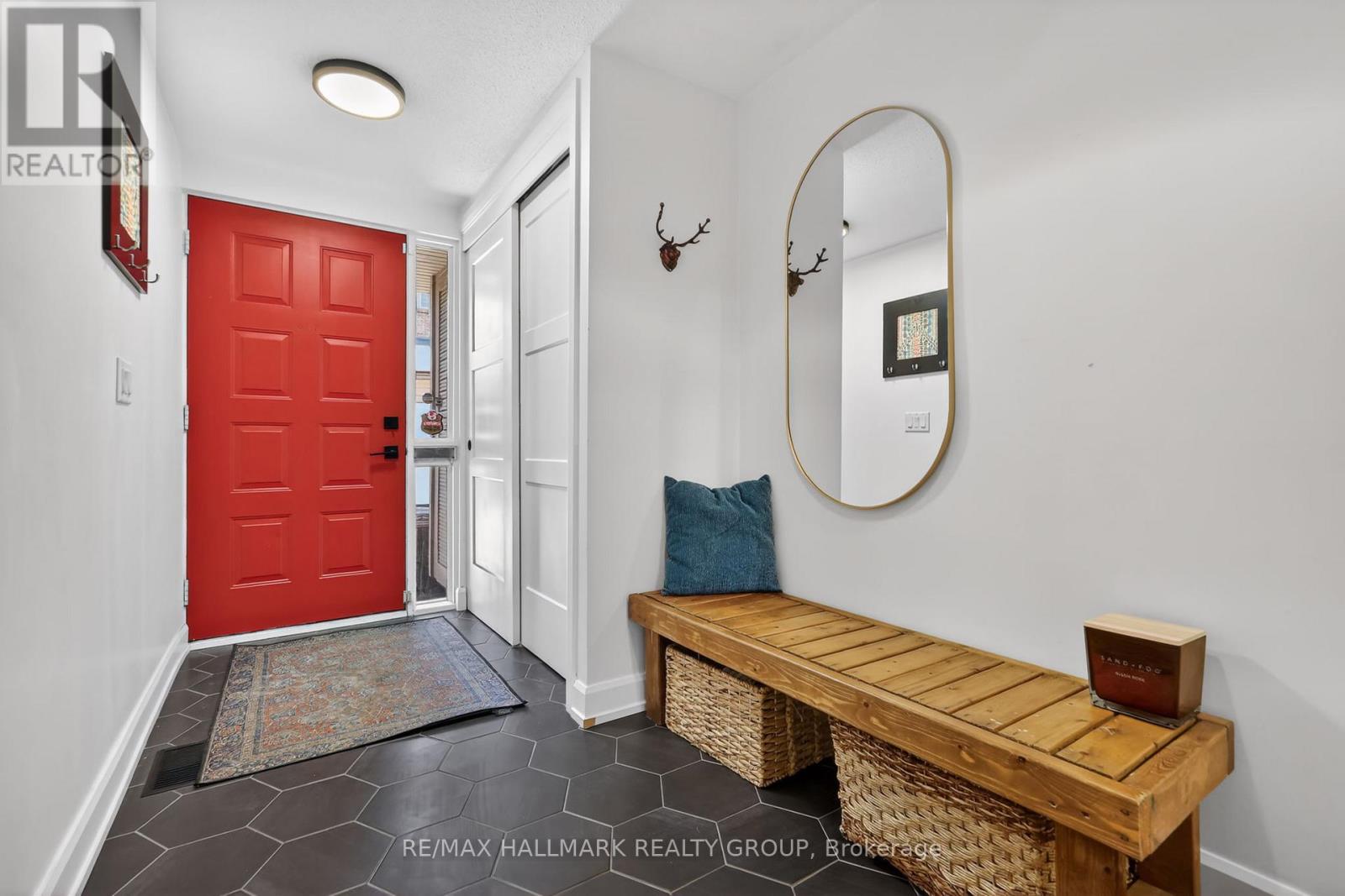 12 - 251 Bruyere Street