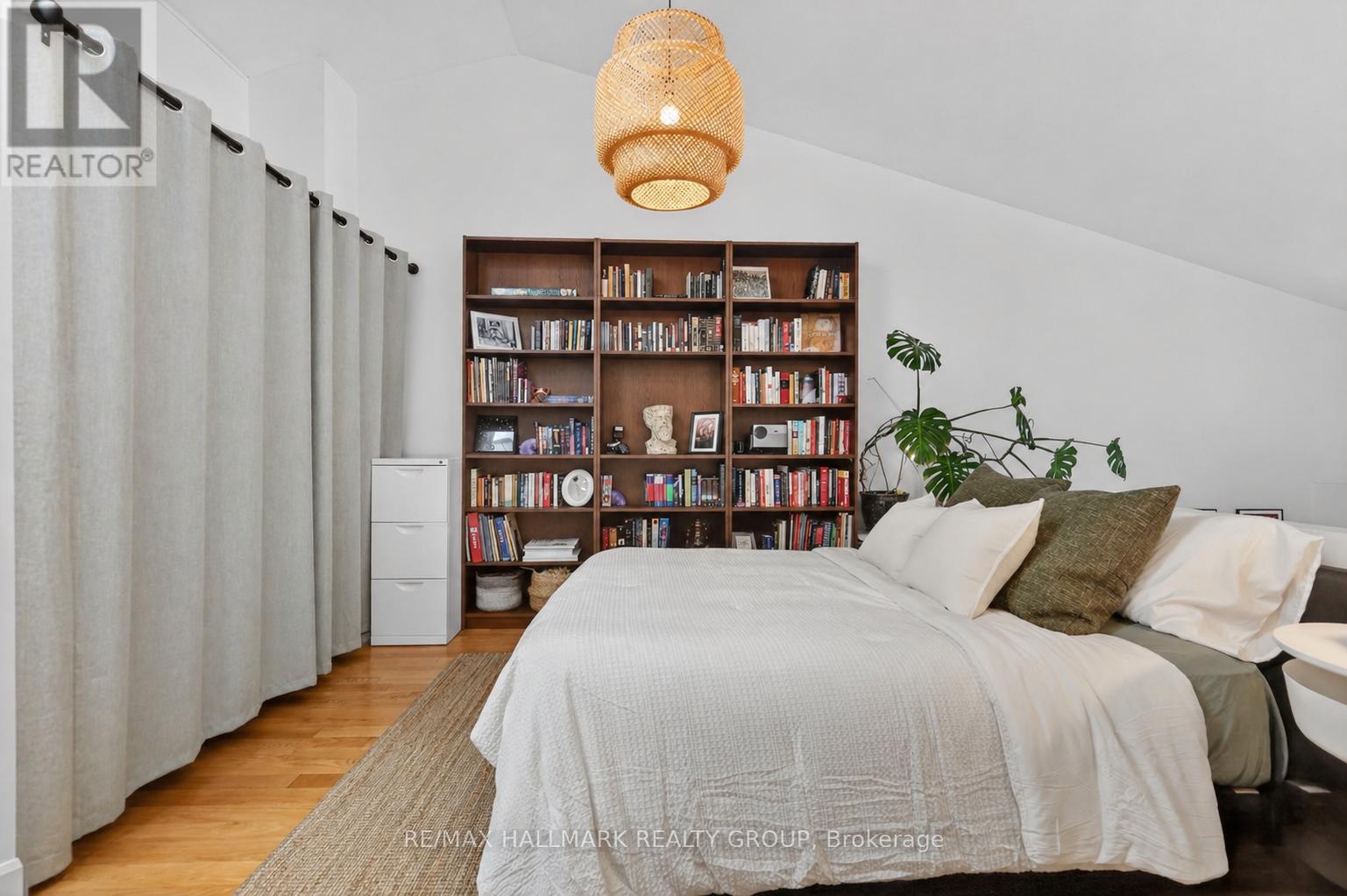 12 - 251 Bruyere Street