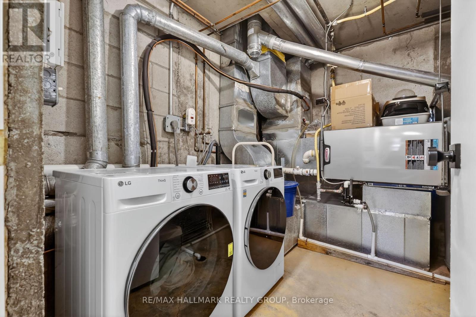 12 - 251 Bruyere Street