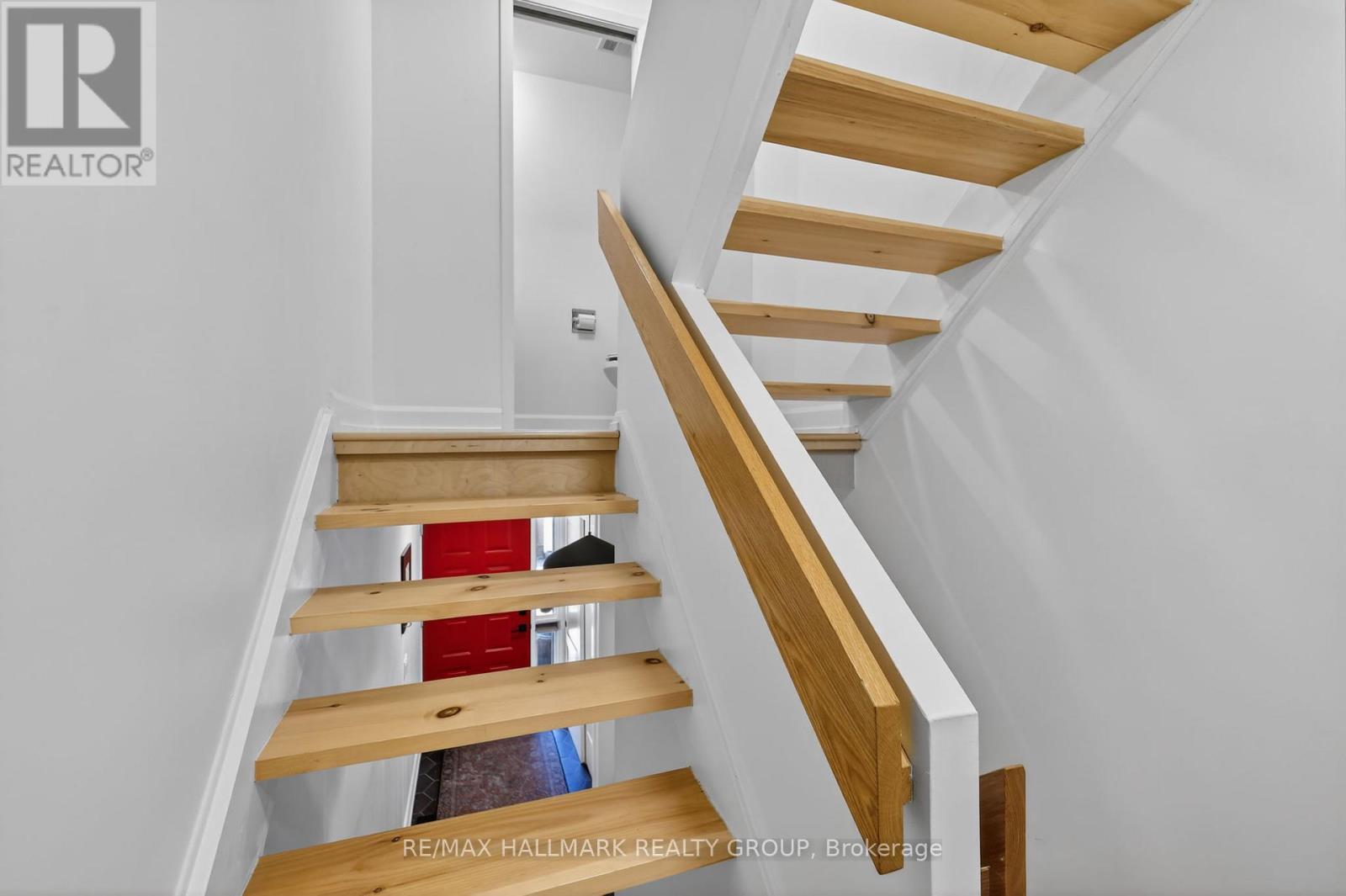 12 - 251 Bruyere Street