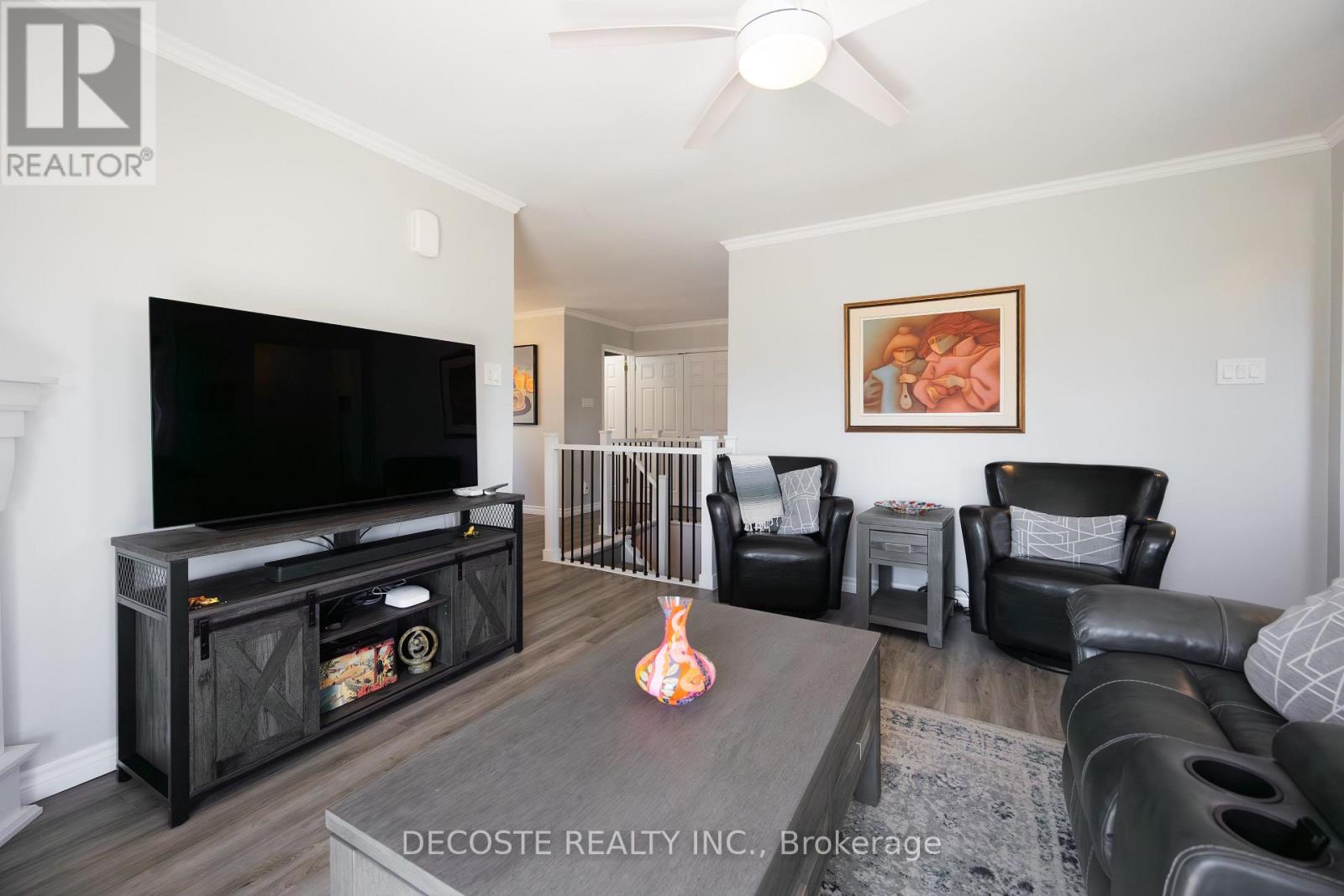 29 Kincardine Street W