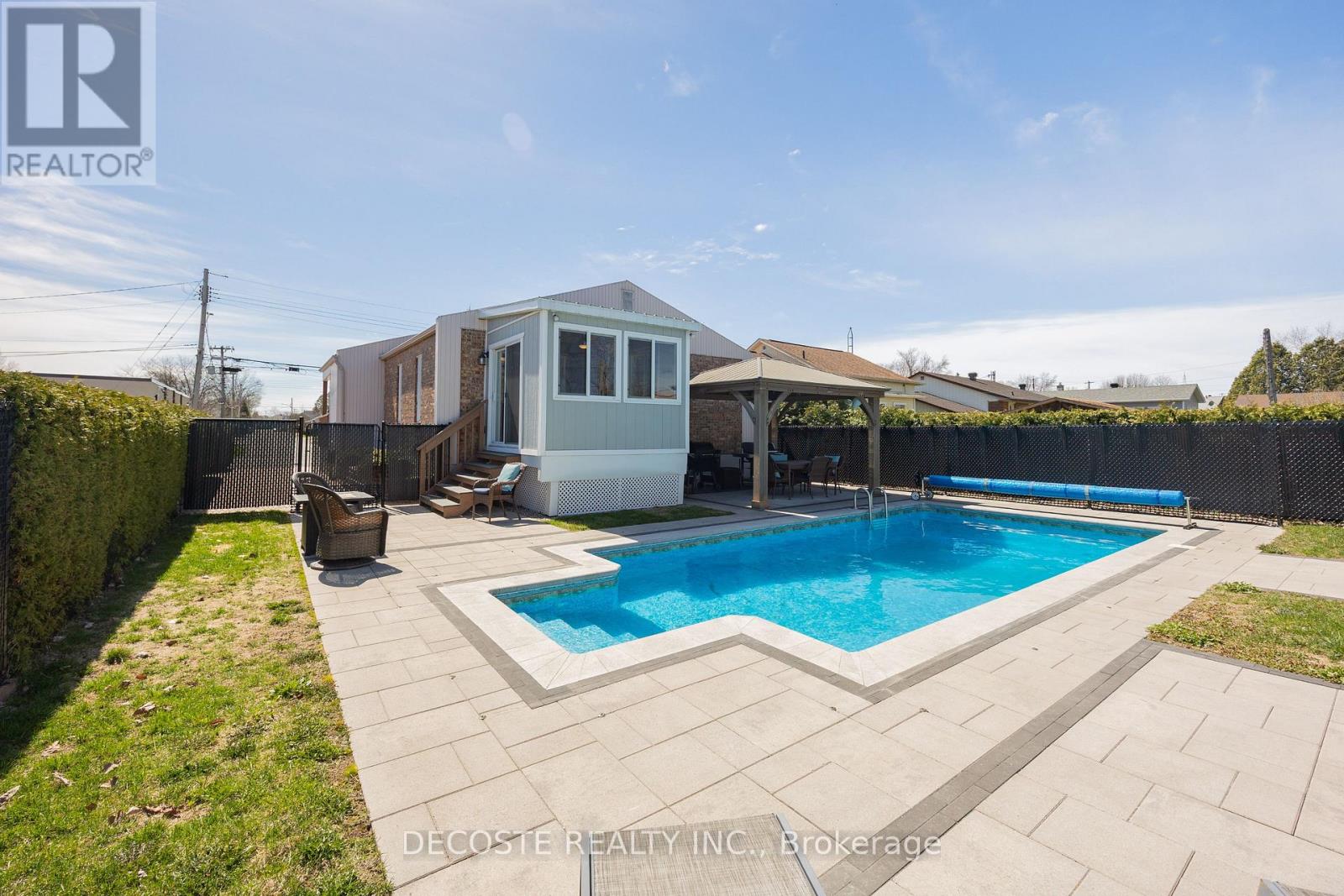 29 Kincardine Street W