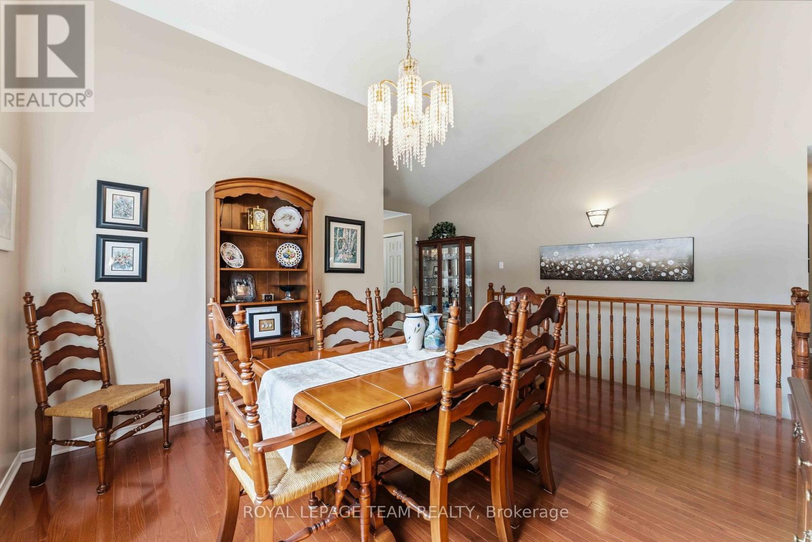 45 Burnstead Crescent