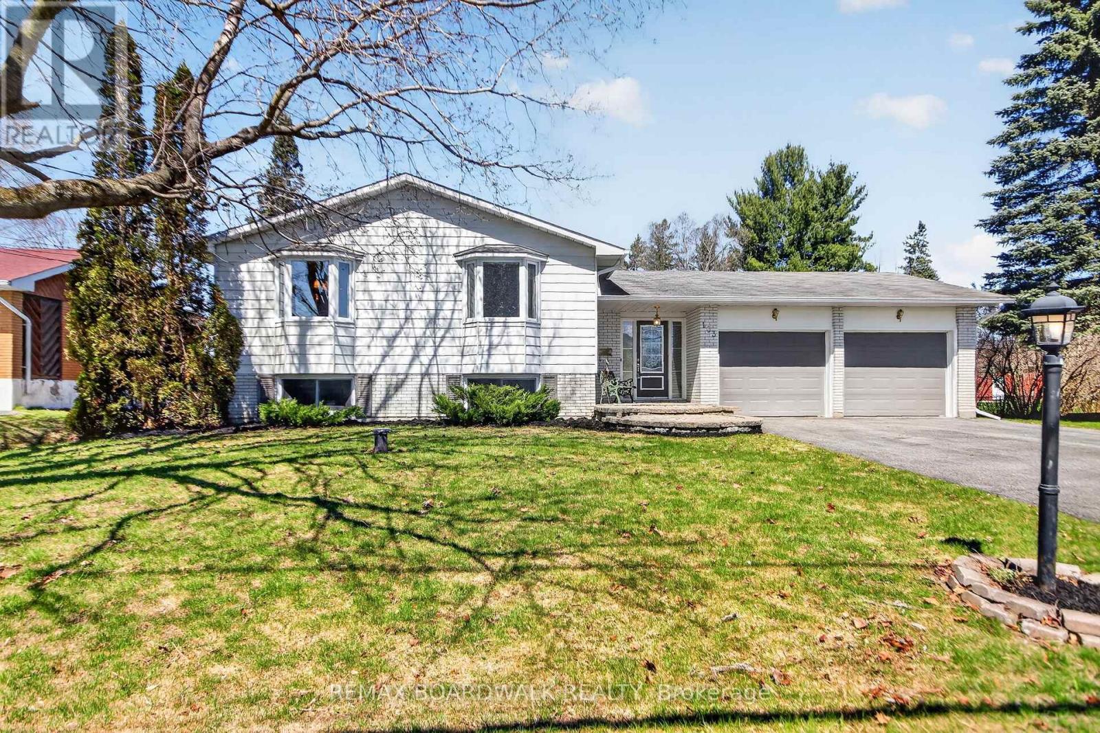 103 Christopher Hamilton Street