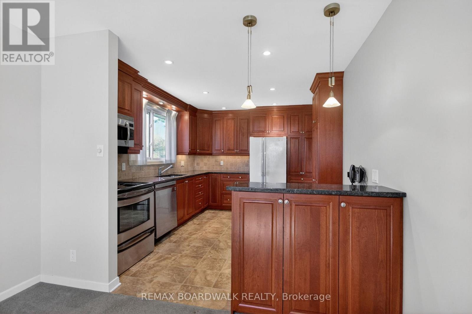 103 Christopher Hamilton Street