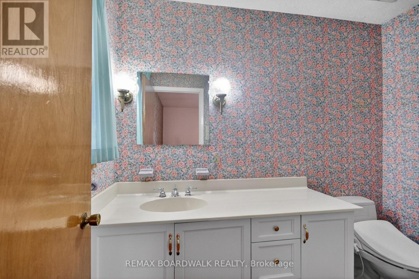 103 Christopher Hamilton Street