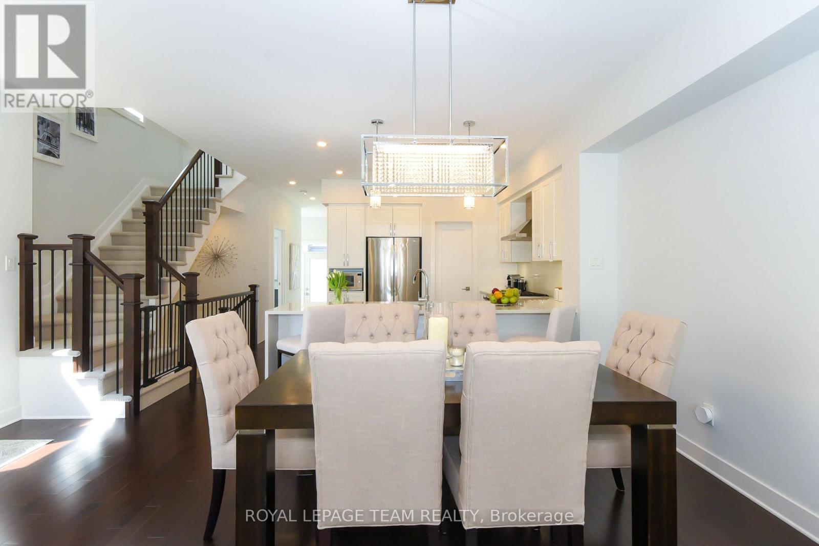 725 Capricorn Circle