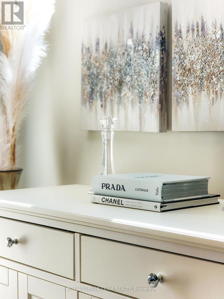 725 Capricorn Circle