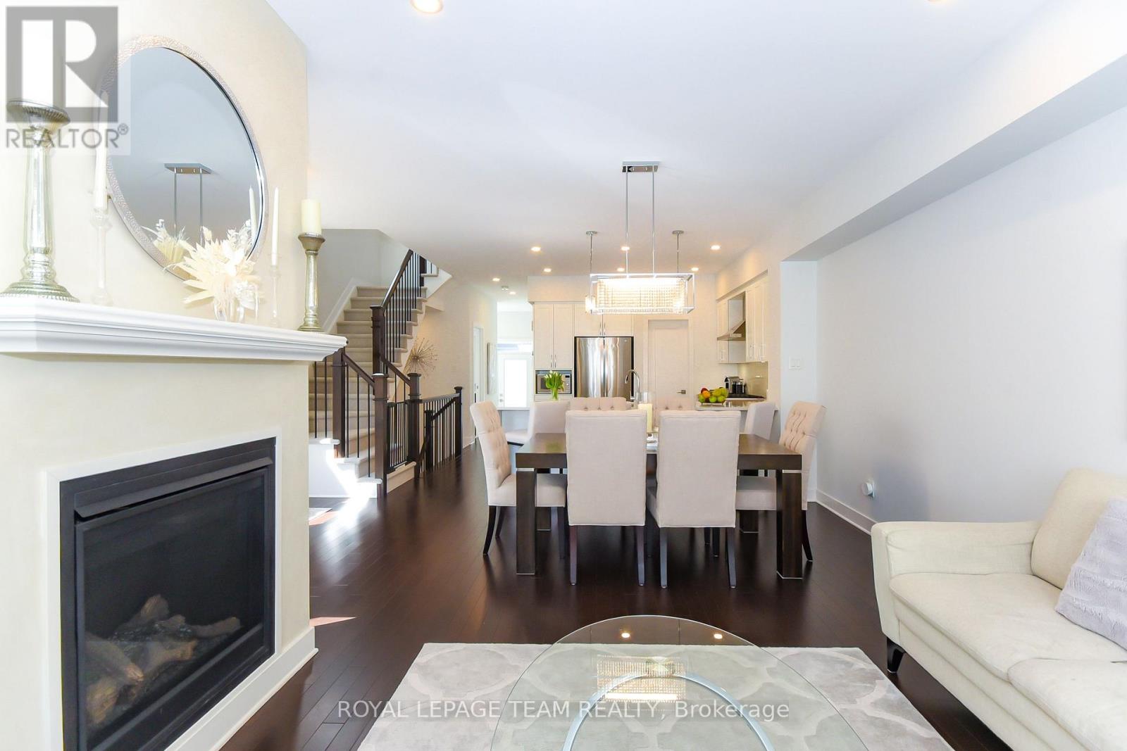 725 Capricorn Circle