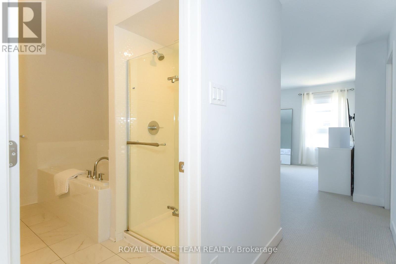 725 Capricorn Circle