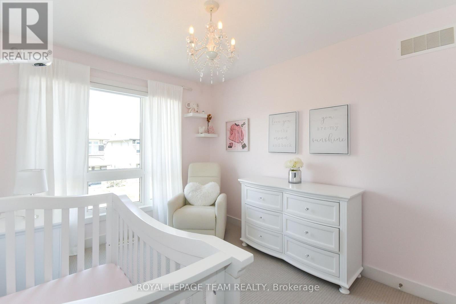 725 Capricorn Circle